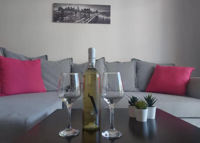 Apartamento 1st Floor 1st Class Pool View Apt. Paphos