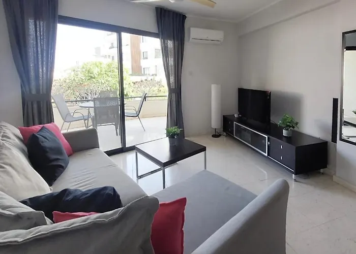 Apartamento 1st Floor 1st Class Pool View Apt. *