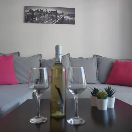 Apartman 1st Floor 1st Class Pool View Apt. Paphos