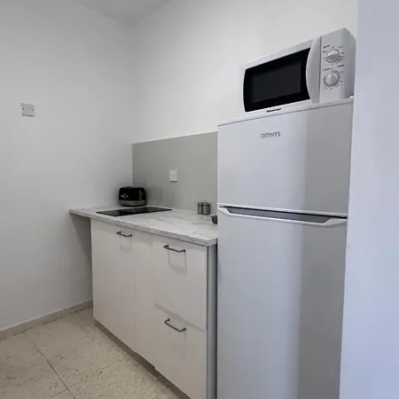 Apartman 1st Floor 1st Class Pool View Apt. *