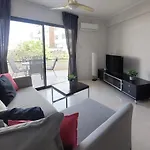 Apartament 1st Floor 1st Class Pool View Apt. *