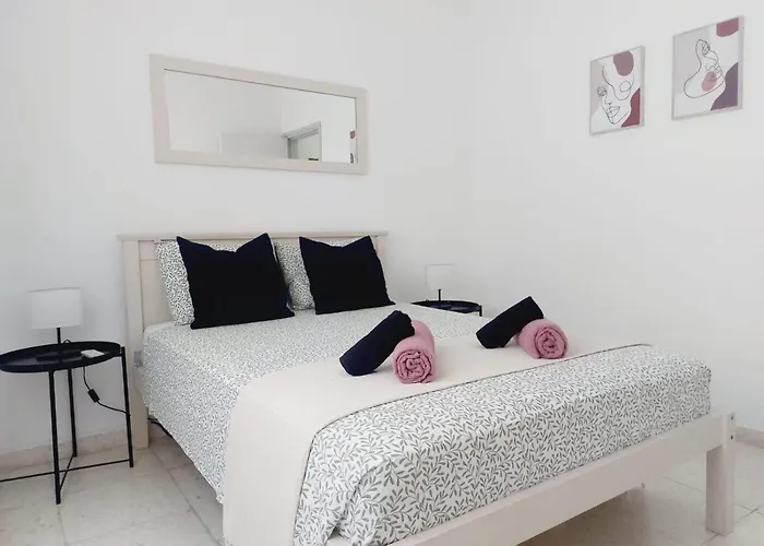 1st Floor 1st Class Pool View Apt.